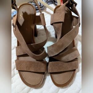 Sarto Strappy block heel suede shoes size 5.5